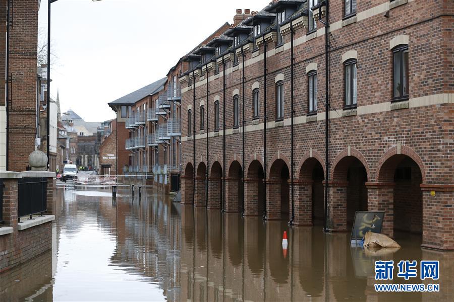 （国际）（15）英国部分地区遭受洪水侵袭