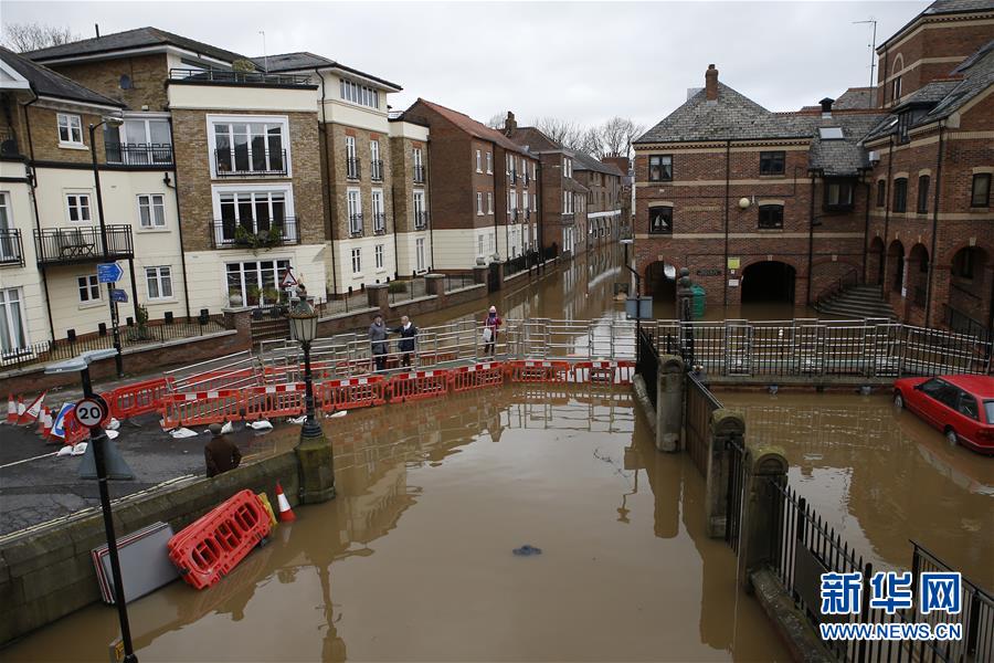 （国际）（16）英国部分地区遭受洪水侵袭