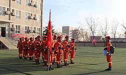新疆森林消防总队驻陕队伍开展灭火拉动演练