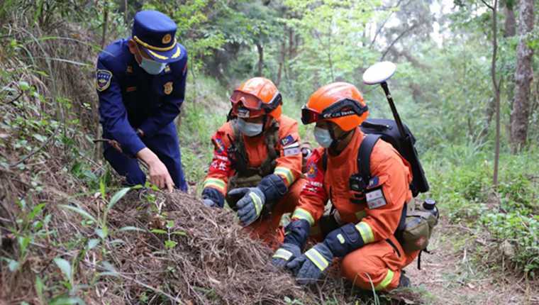 云南省森林消防总队在全省8州市47个高危火险区域开展防火专项行动