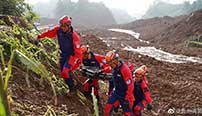 直击六盘水山体滑坡救援现场