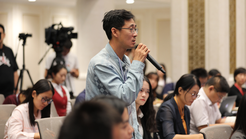 中央电视台记者提问