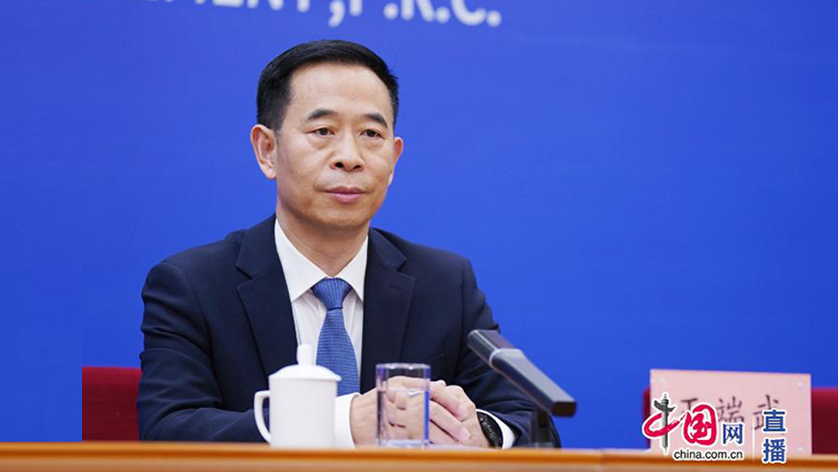 国家矿山安全监察局法规科技司司长王端武