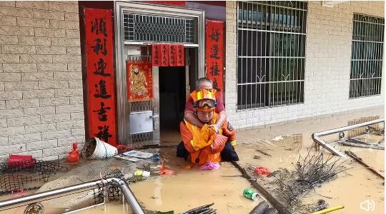 廣東河源：暴雨致多地內澇 消防營救疏散510人